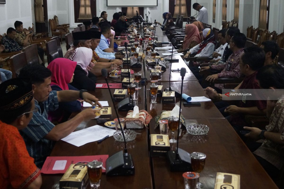 Pemprov Jatim Pantau Kesiapan Proses Pergantian Anggota DPRD