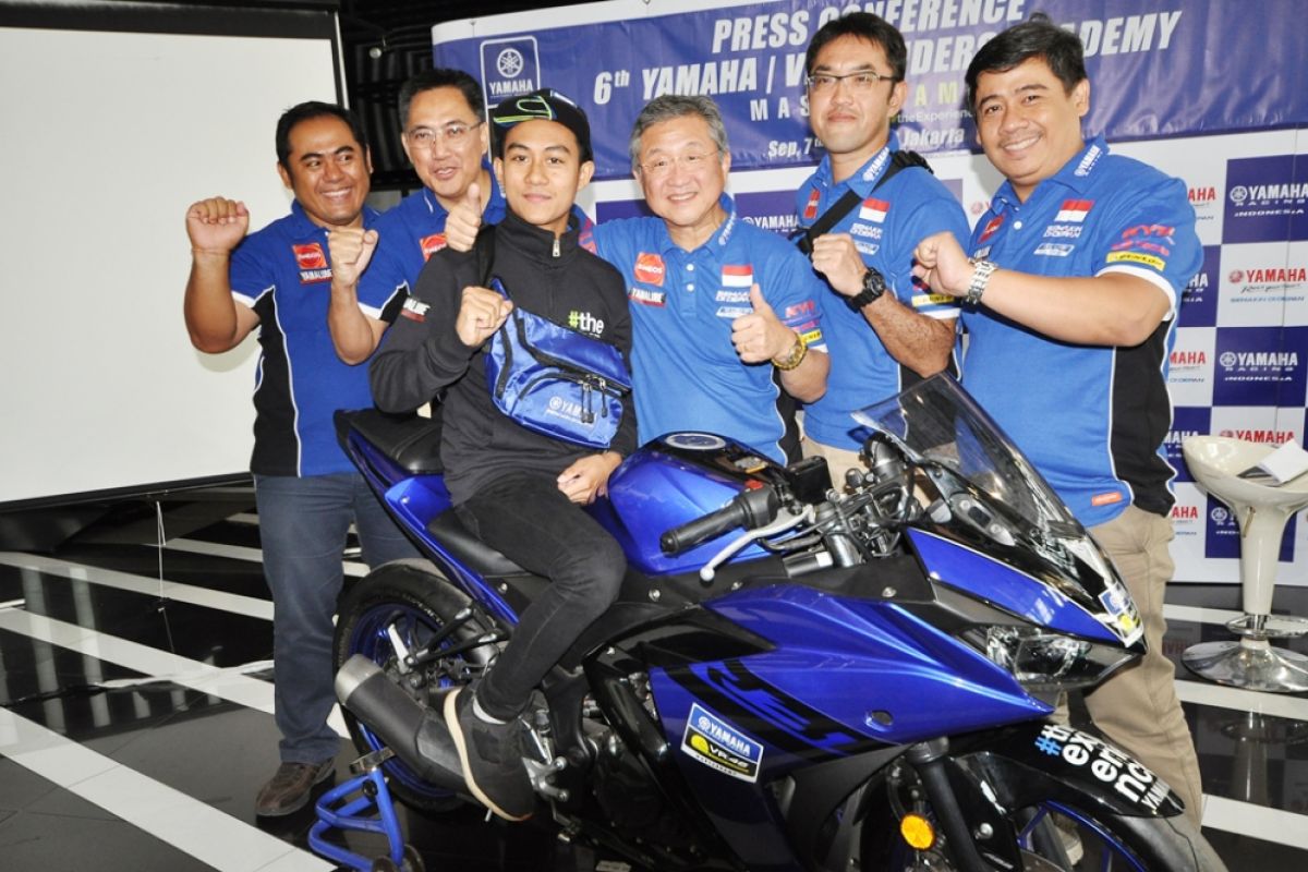 Pebalap belia Yamaha Indonesia akan dilatih Rossi di Italia