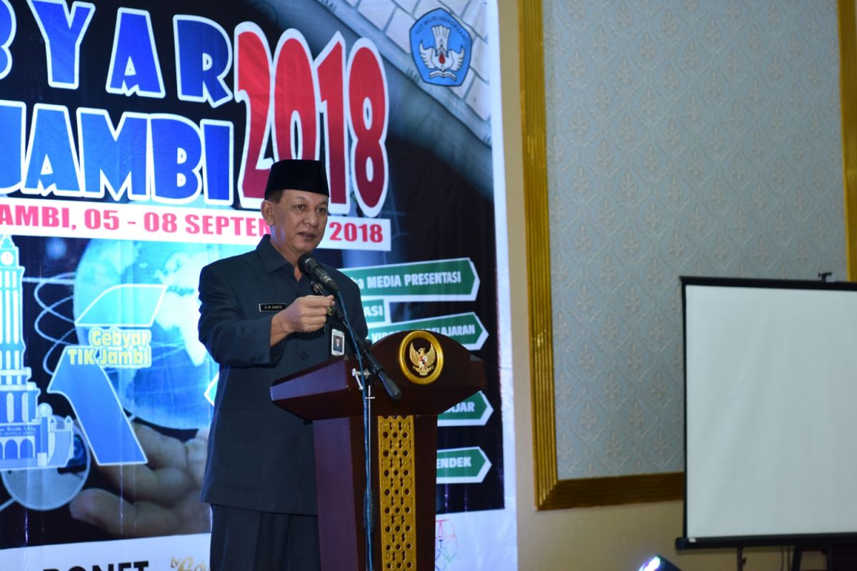 Pemprov Jambi dorong penggunaan teknologi dalam pendidikan