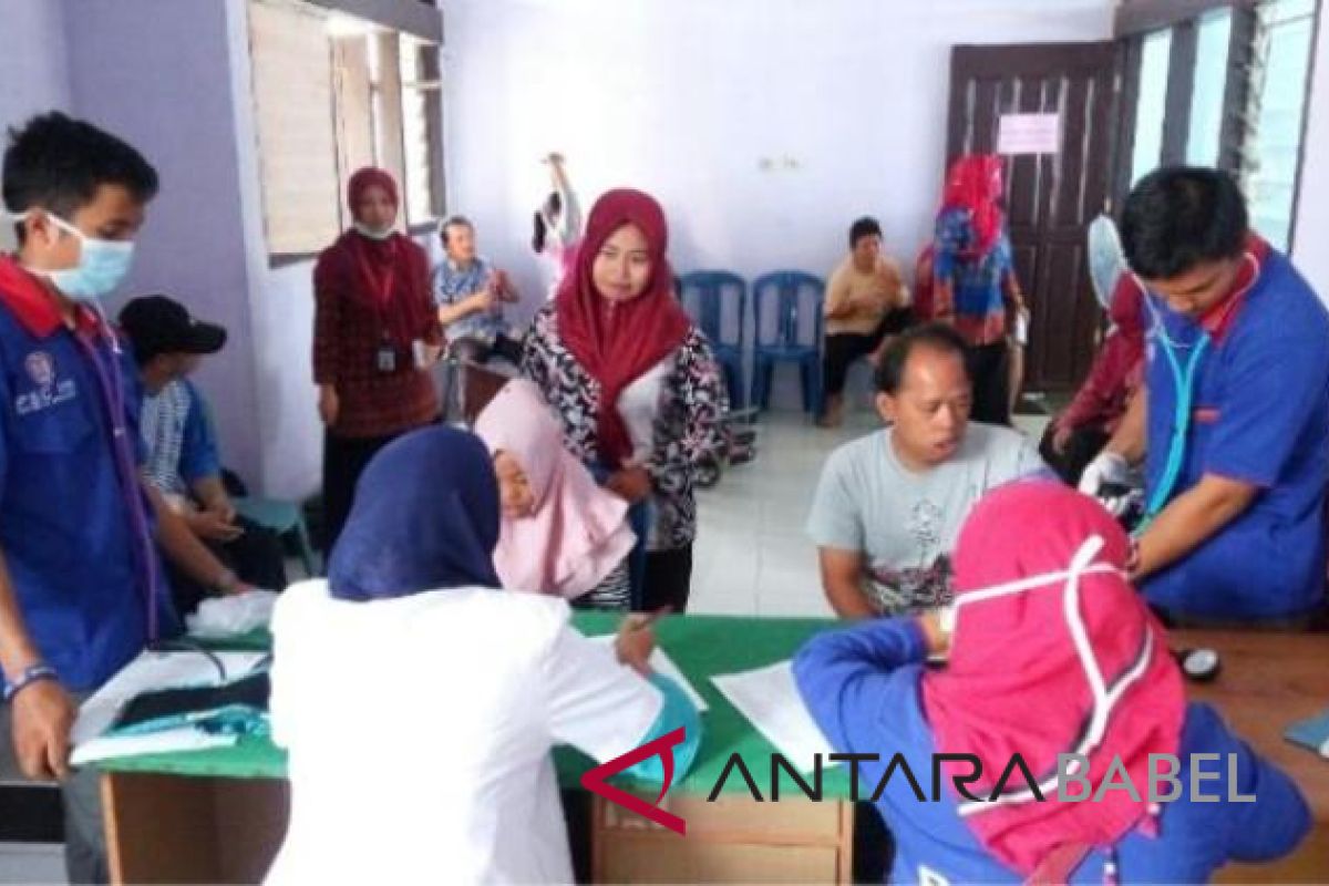 Dinsospemdes Bangka periksa gratis kesehatan penyandang disabilitas