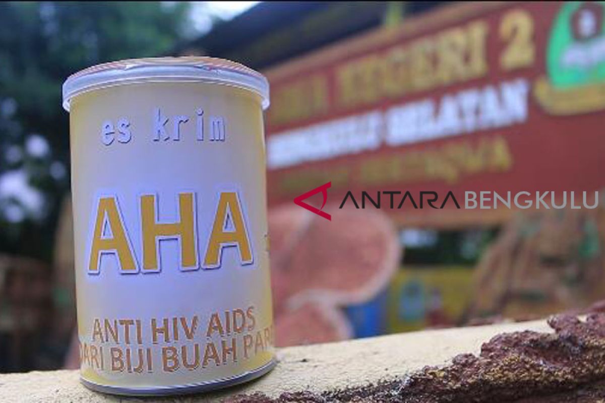 Pelajar Bengkulu Selatan kembangkan es krim penghambat HIV-AIDS