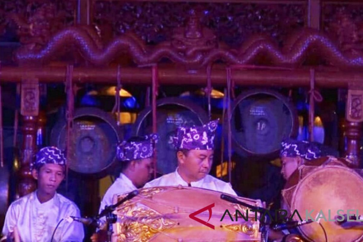 Sanggar Ading Bastari Barikin kenalkan gamelan Banjar diajang Internasional