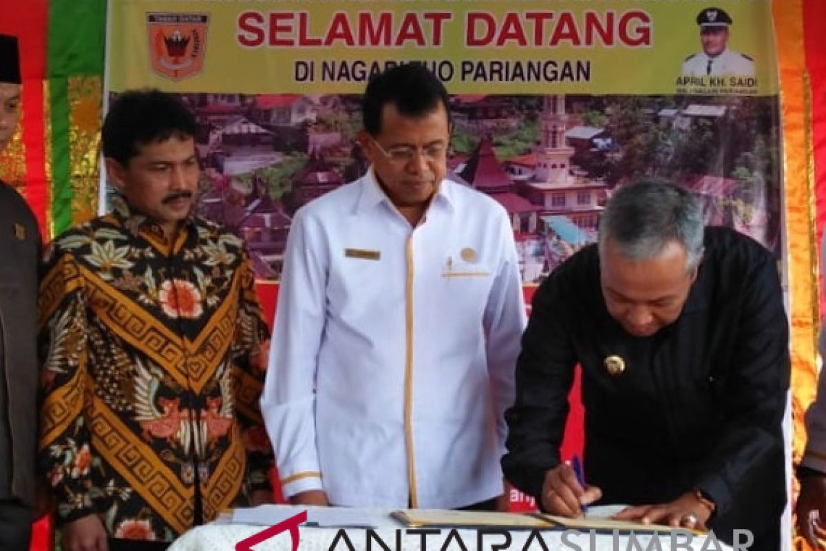 Desa wisata Nagari Tuo Pariangan membutuhkan sentuhan tangan akademisi, kata Bupati