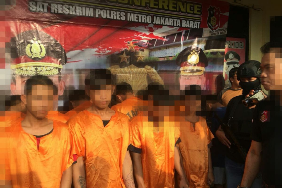 Kapolsek Cengkareng tangkap kelompok  kejahatan bermotor