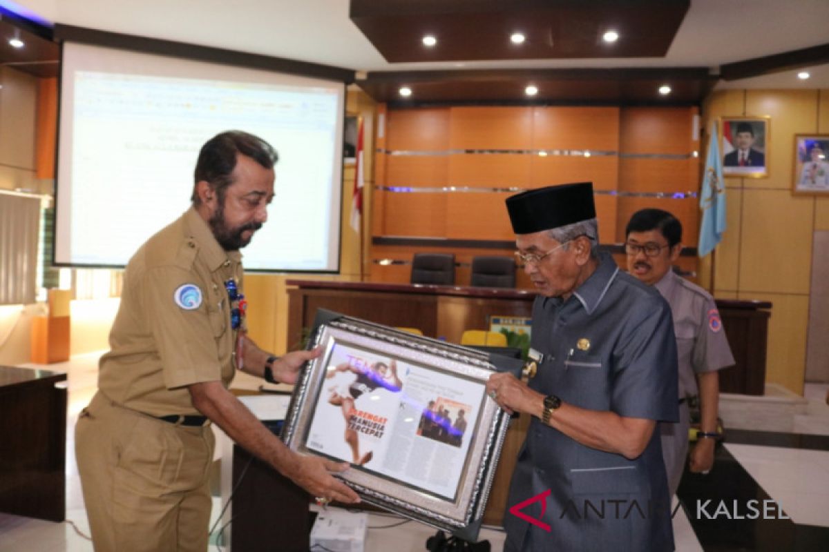 Banjar miliki buku standar harga