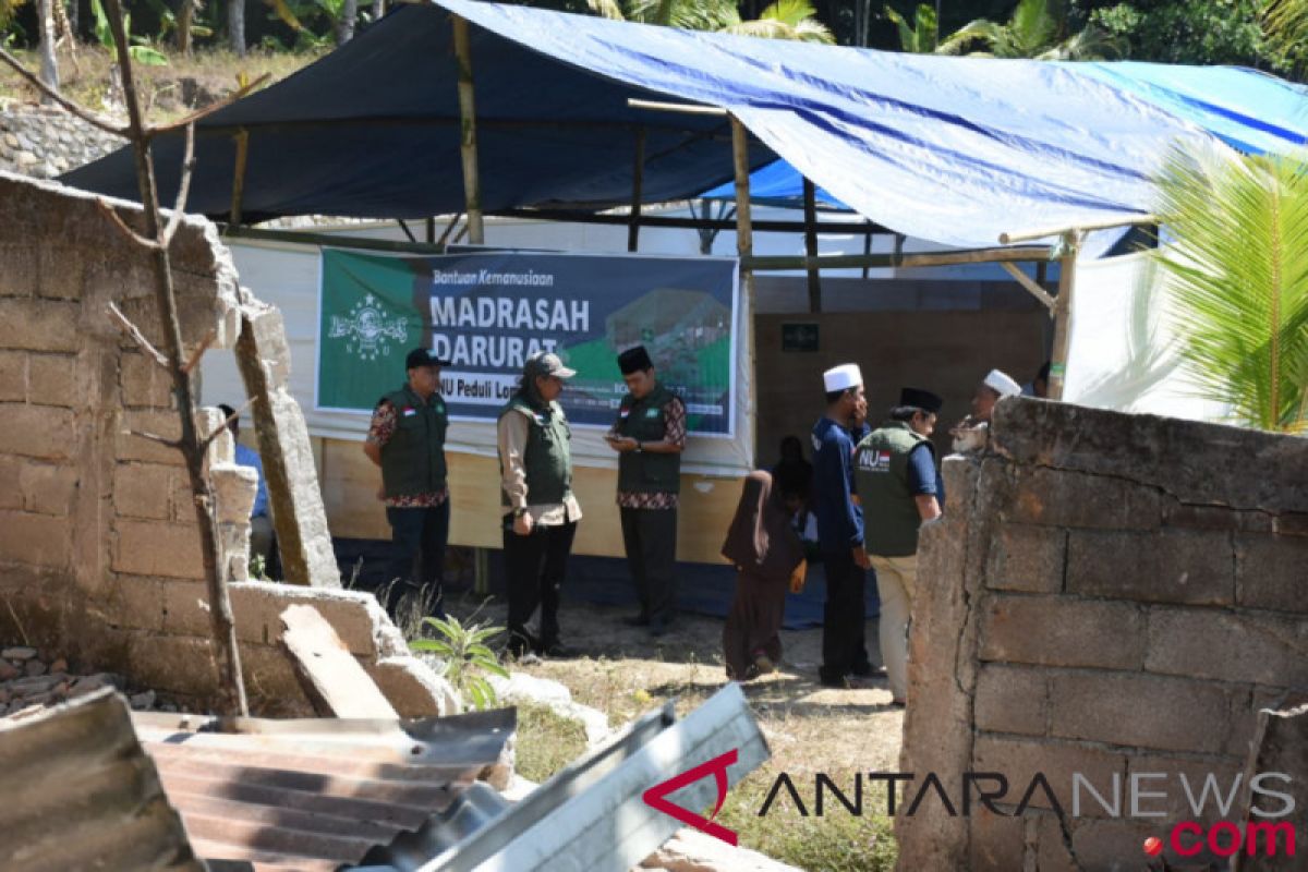 Relawan NU ajak anak-anak korban gempa Lombok berselawat