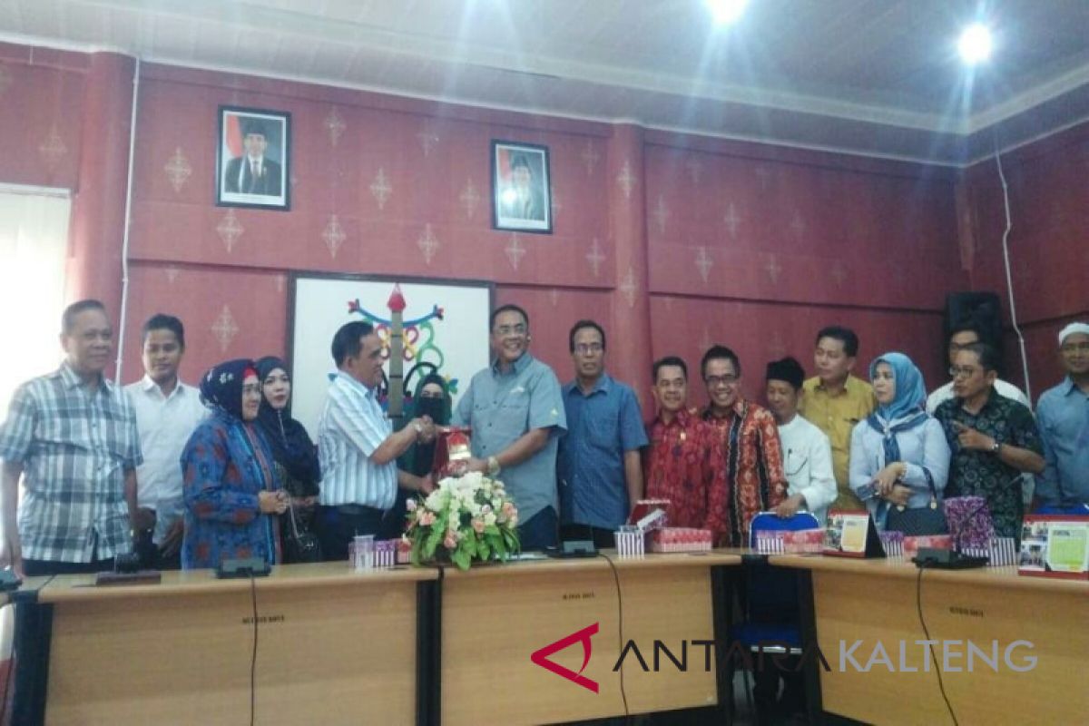 DPRD HSU pelajari tata tertib DPRD Palangka Raya