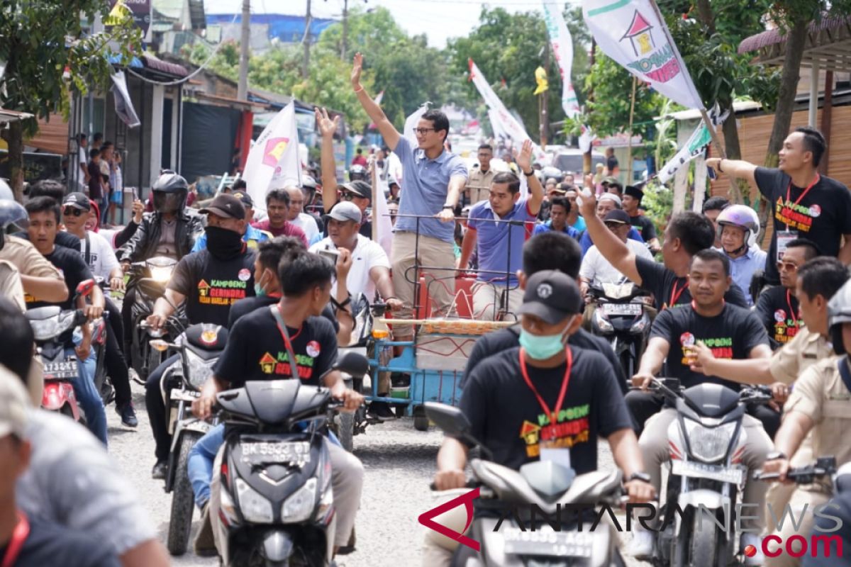 Sandiaga serap aspirasi emak-emak dan pedagang Pasar Marelan Medan