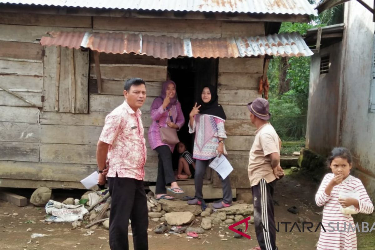 Dinas Perkim perbaiki 156 rumah tidak layak huni di Pasaman Barat