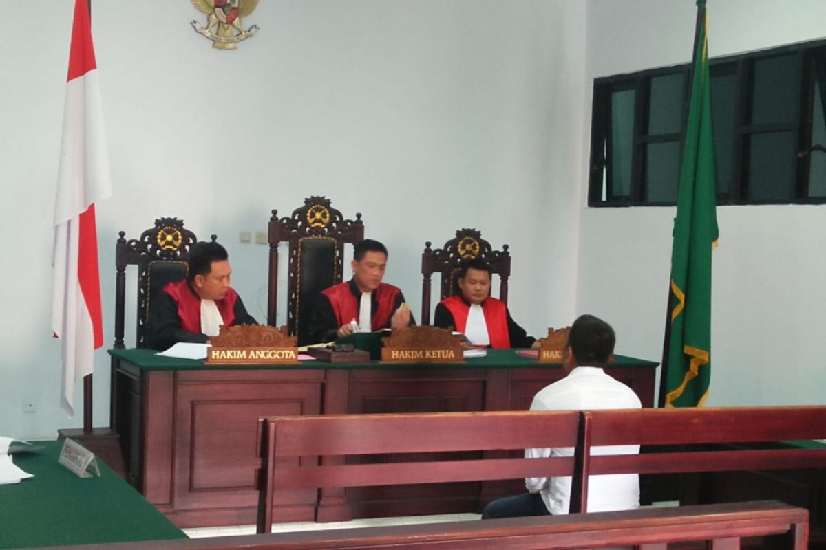 Pemilik 0,9 gram sabu dituntut tiga tahun penjara,  tegakkan hukum