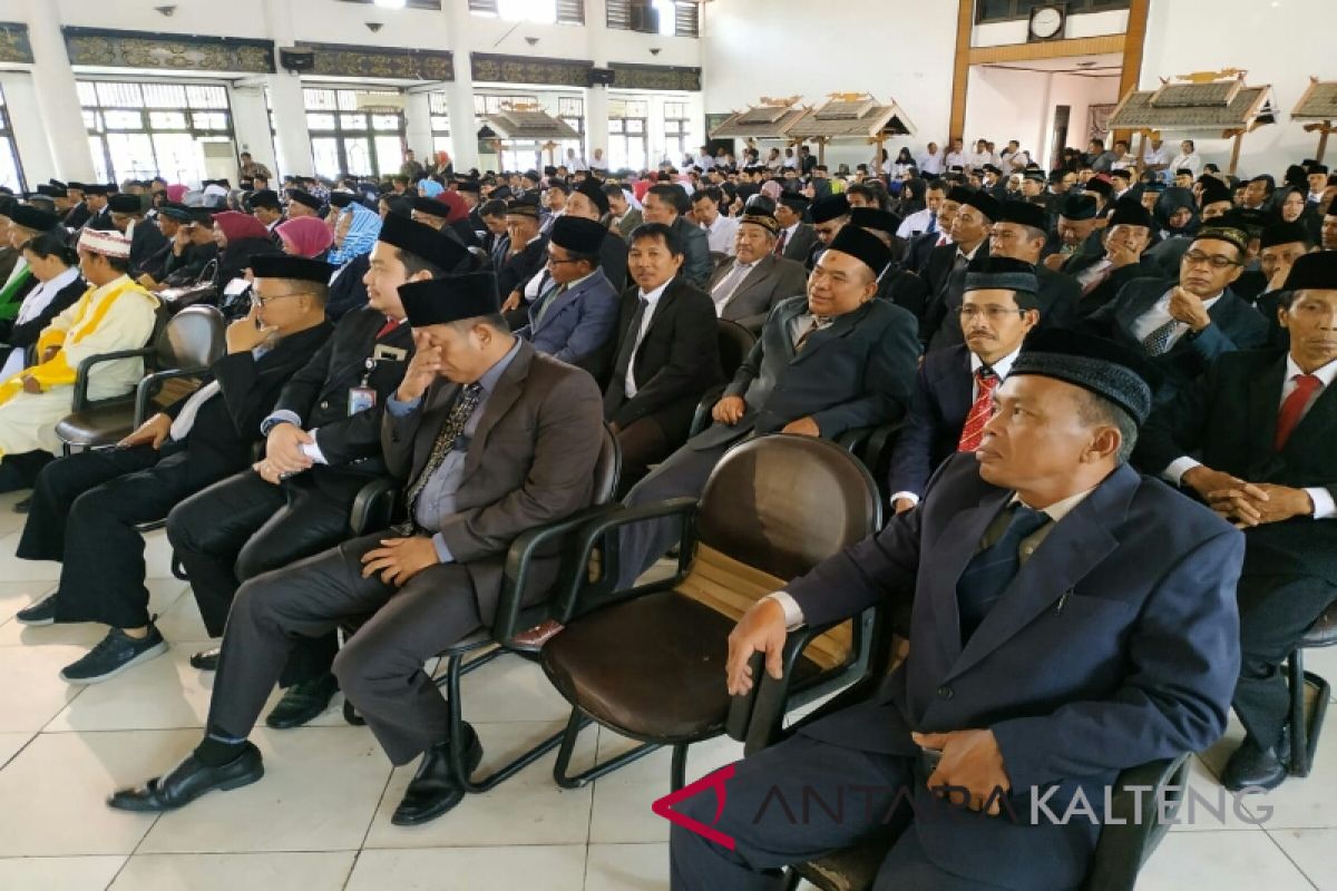 Bupati Kotim lantik 415 pejabat, pimpinan SOPD banyak berubah