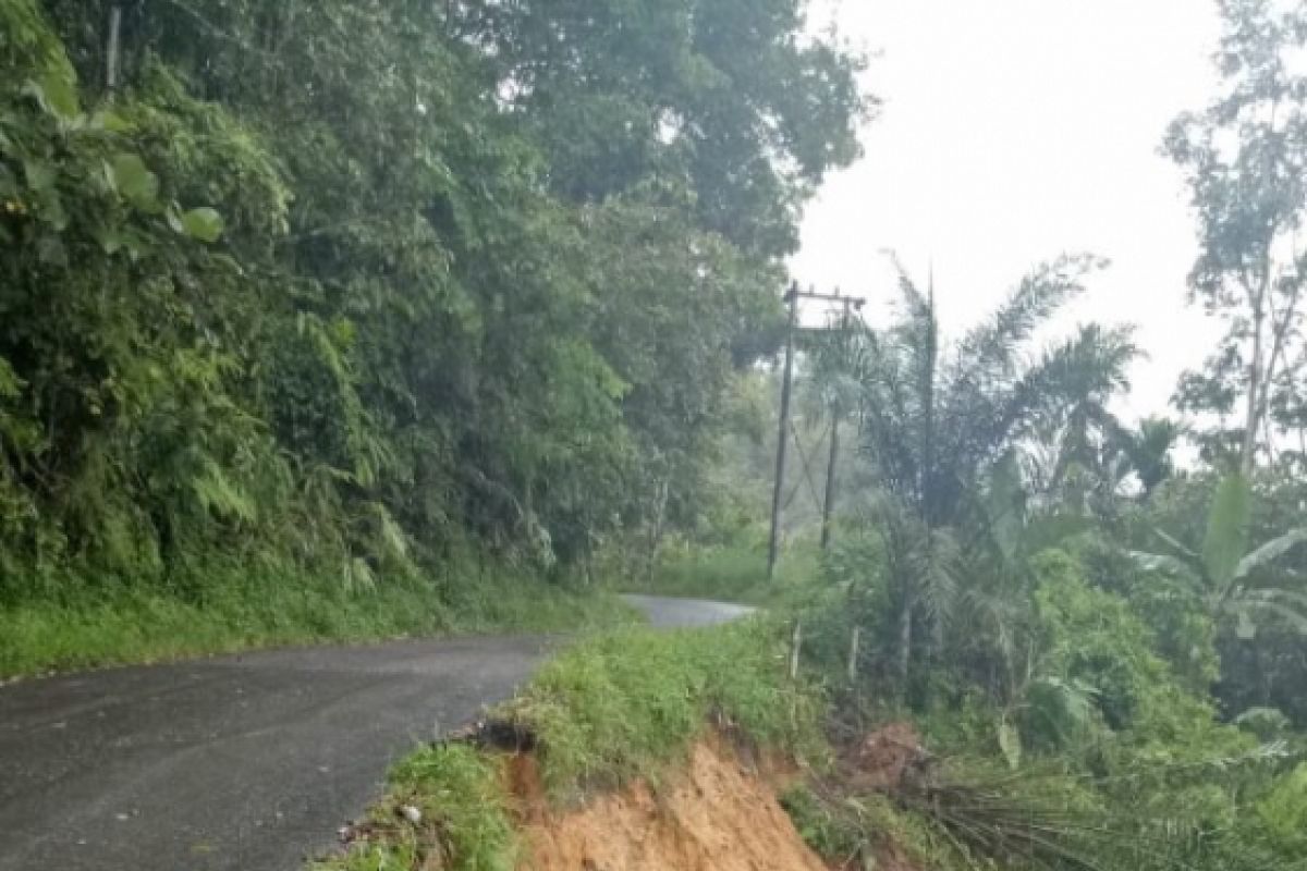 Sejumlah infrastruktur di Tapsel butuh perhatian