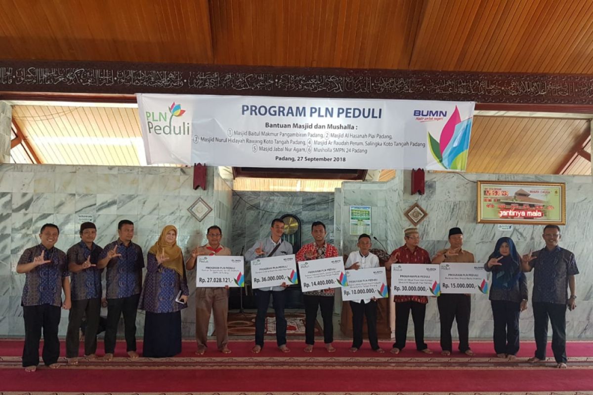 PLN serahkan bantuan CSR ke masjid dan musalla