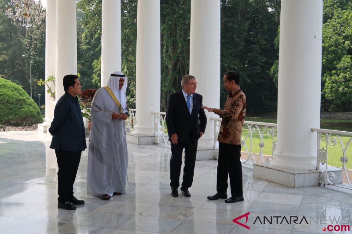 President receives IOC-OCA delegation at Bogor Palace