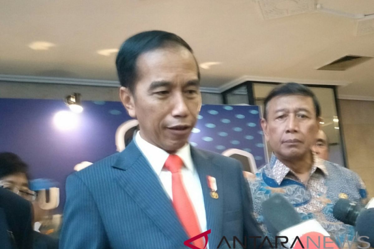 Jokowi minta caleg intensif berkomunikasi dengan masyarakat