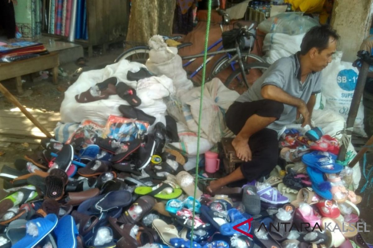 Pendapatan pedagang Pasar Keramat Barabai menurun selama adanya portal
