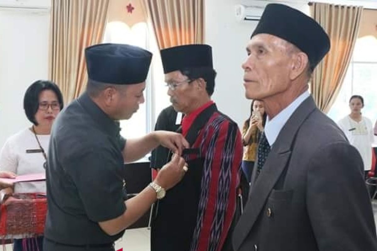 Lembaga adat diminta selesaikan persoalan adat dan bina kondusifitas