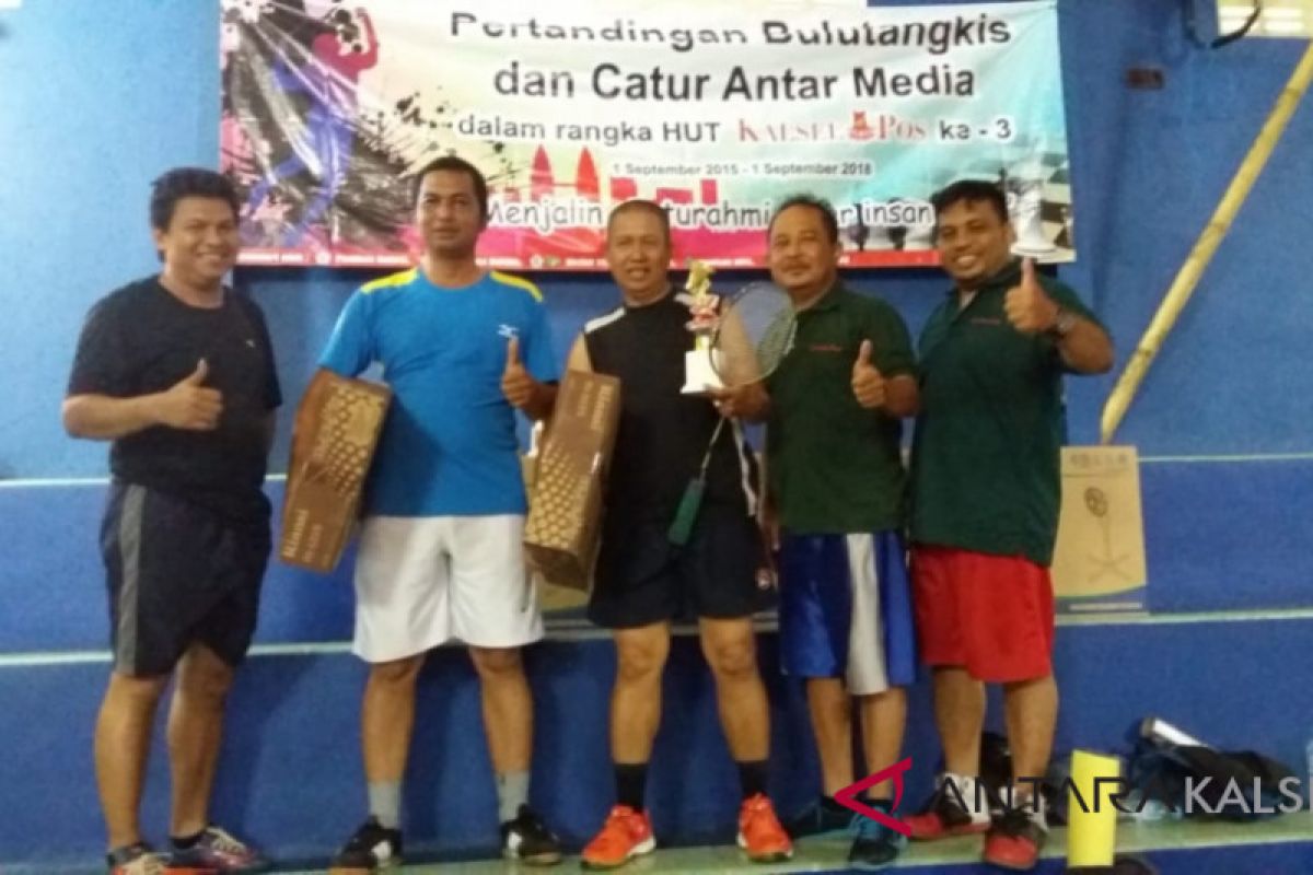 Ganda putra LKBN Antara juara dua  bulutangkis antarmedia