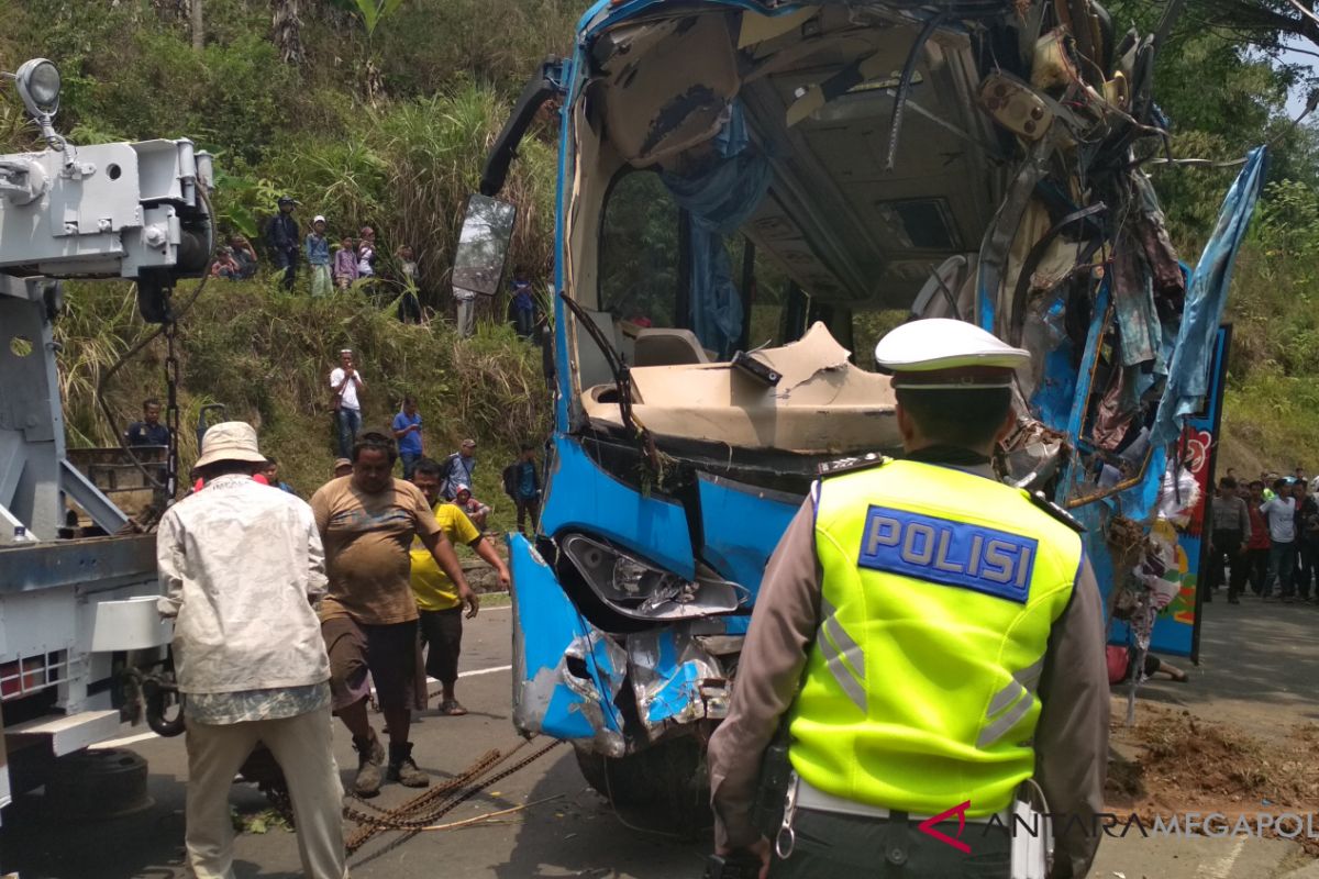 Korlantas analisa penyebab bus masuk jurang