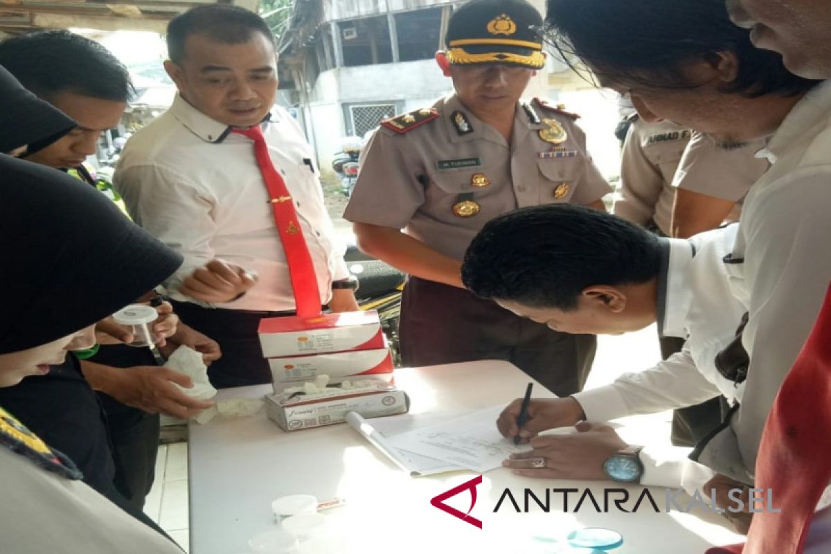 Anggota Polres HSU bersih dari narkoba