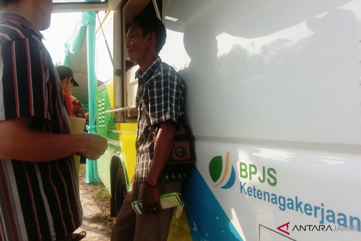 Warga Tanjabbar antusias mendaftar jadi peserta BPJS Ketenagakerjaan