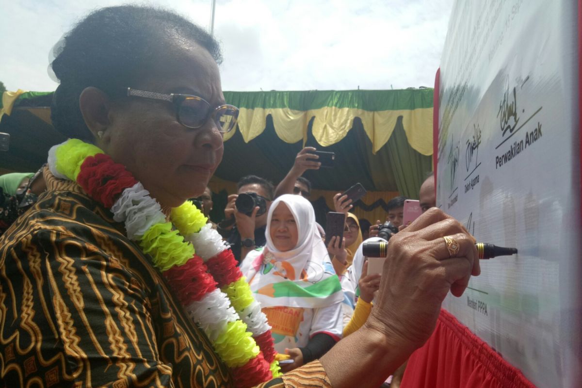 Minister launches pornography-free village in E Kalimantan