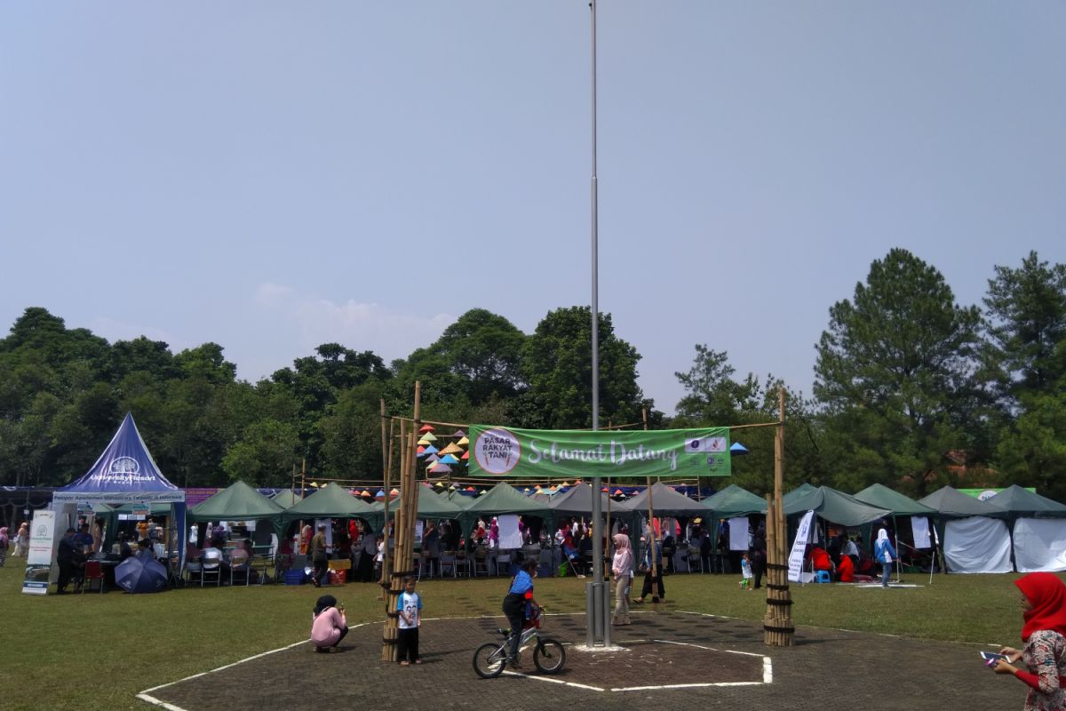 Pasar Rakyat IPB bantu pasarkan produk petani