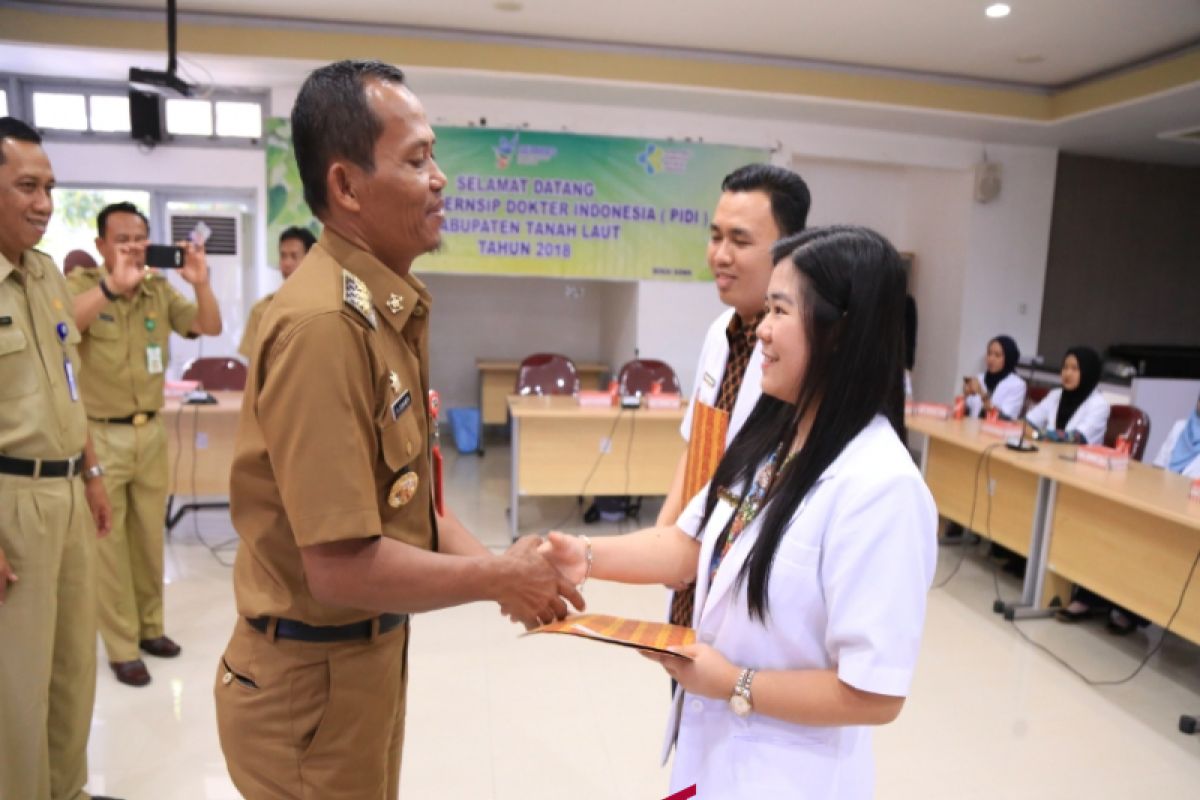 Tanah Laut receives 18 internship doctors