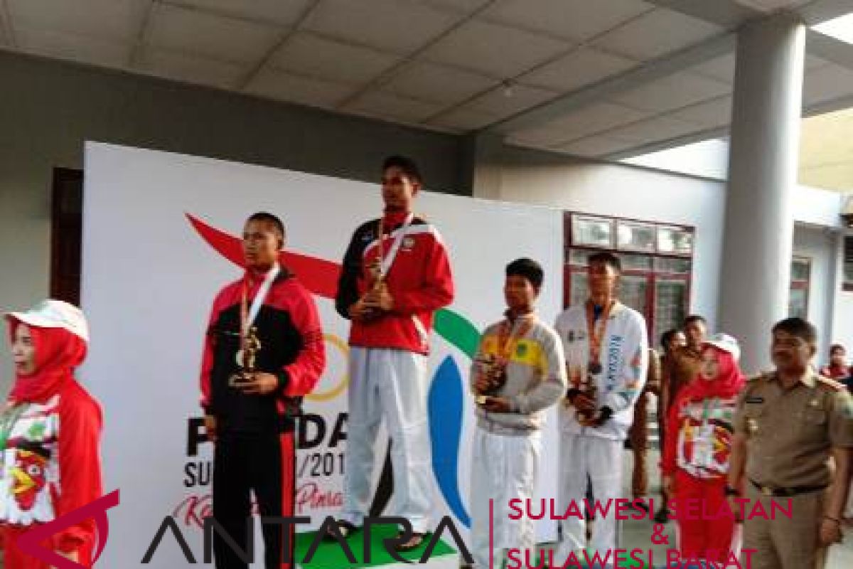 Kabupaten Sinjai rebut perak kumite-67 kg