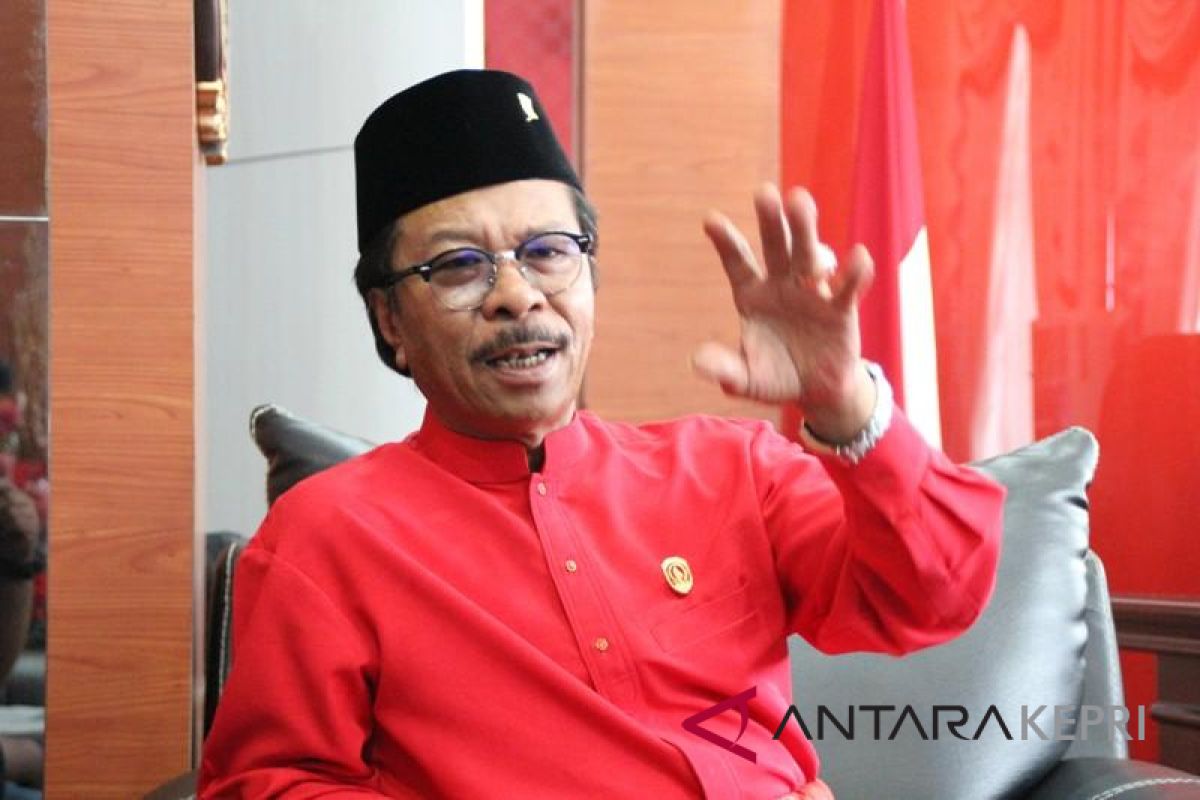 Tiga anggota DPRD Kepri di-PAW