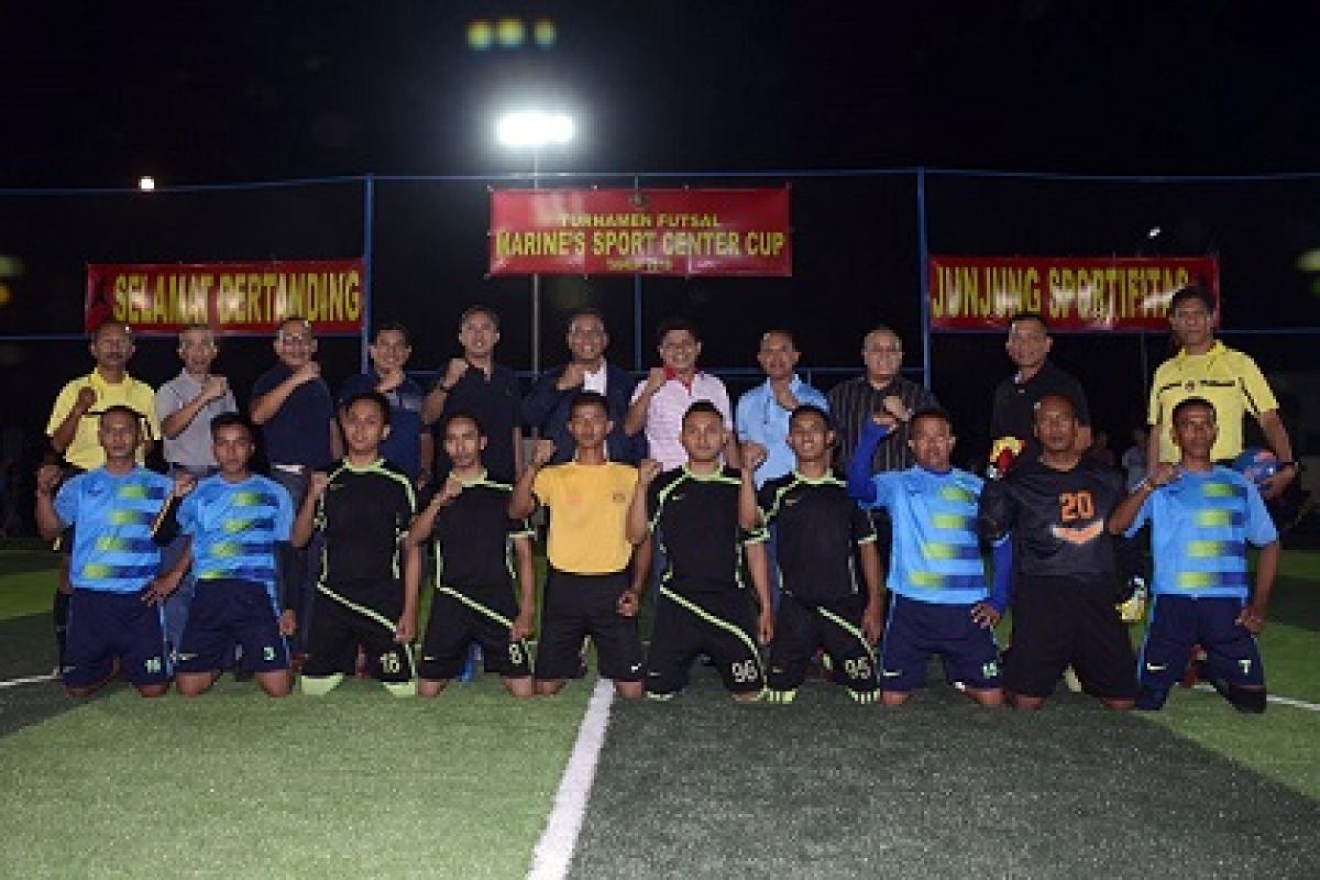 Komandan Kormar Resmikan Marines Sport Center Karangpilang