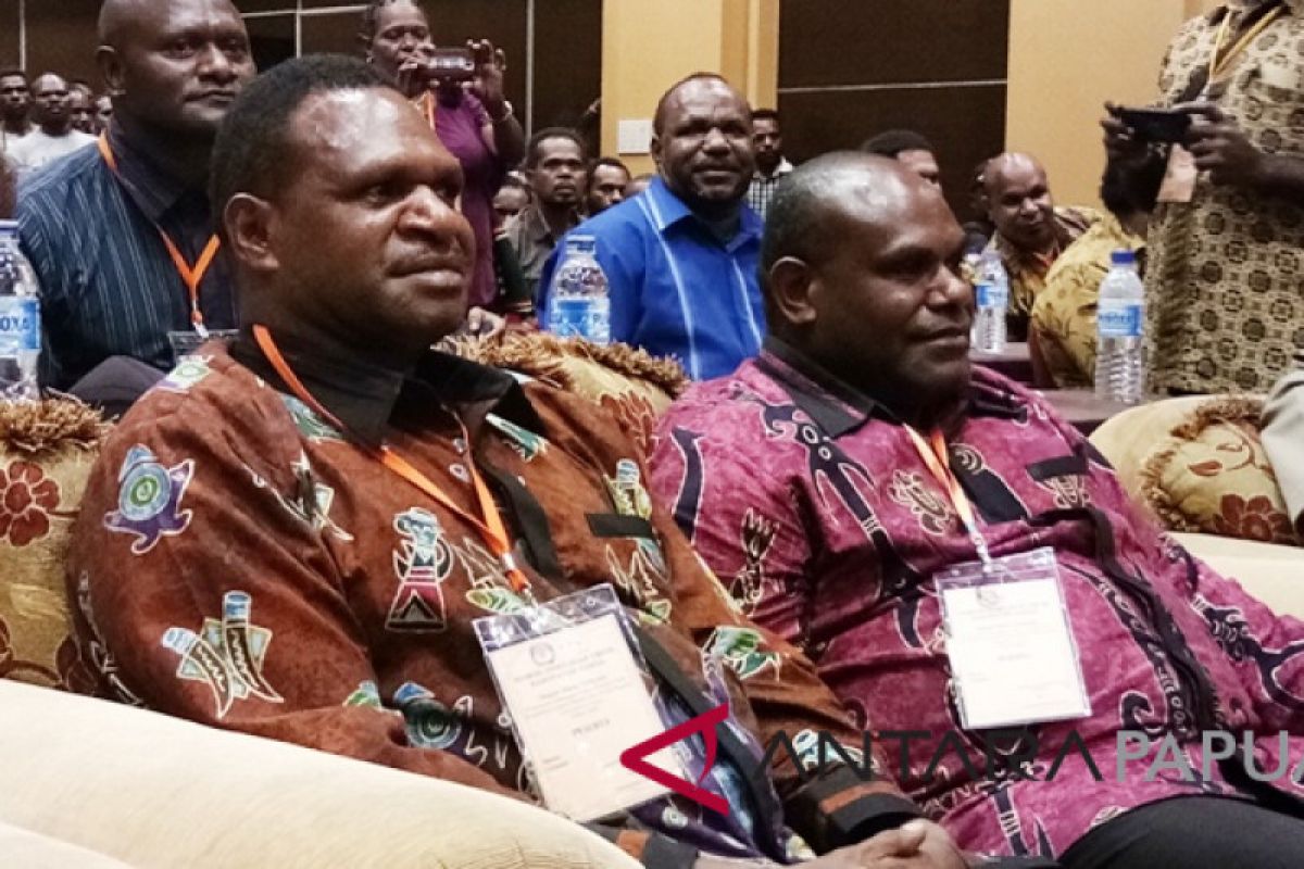 KPU Papua tetapkan Meki-Oktopianus Bupati-Wabup Paniai terpilih