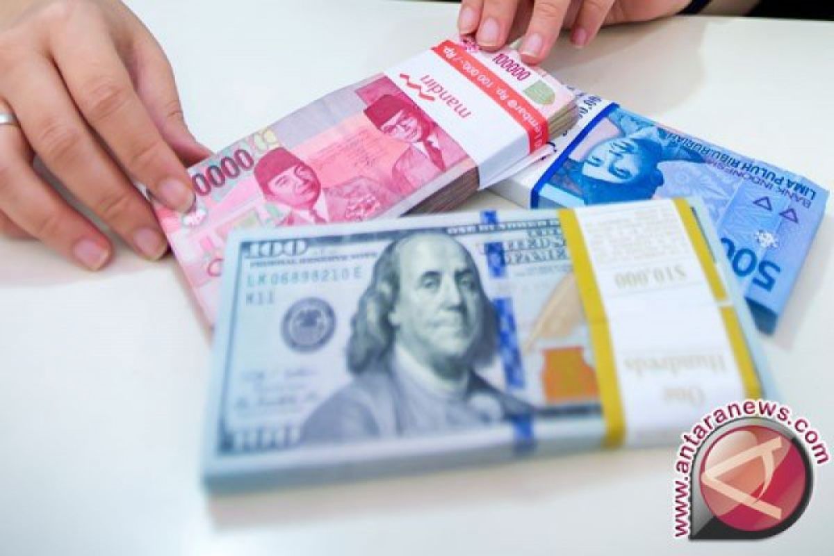 Pelemahan dolar Hongkong dan Singapura picu anjloknya rupiah