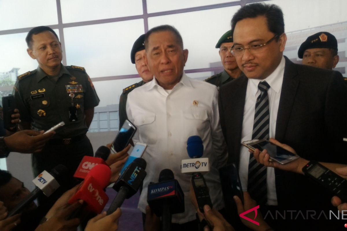 Menhan belum pastikan waktu pelantikan komite senjata