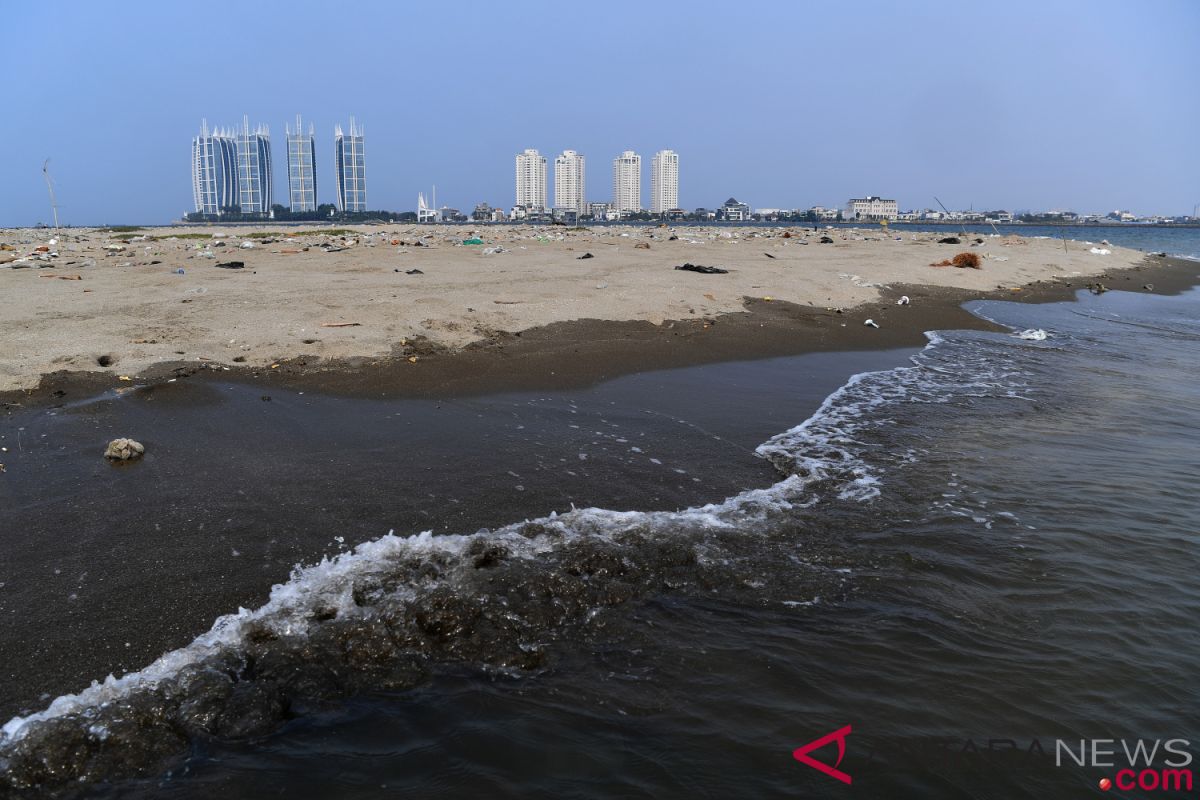 Akibat abrasi, lahan Pulau G hanya tersisa 1,7 hektare