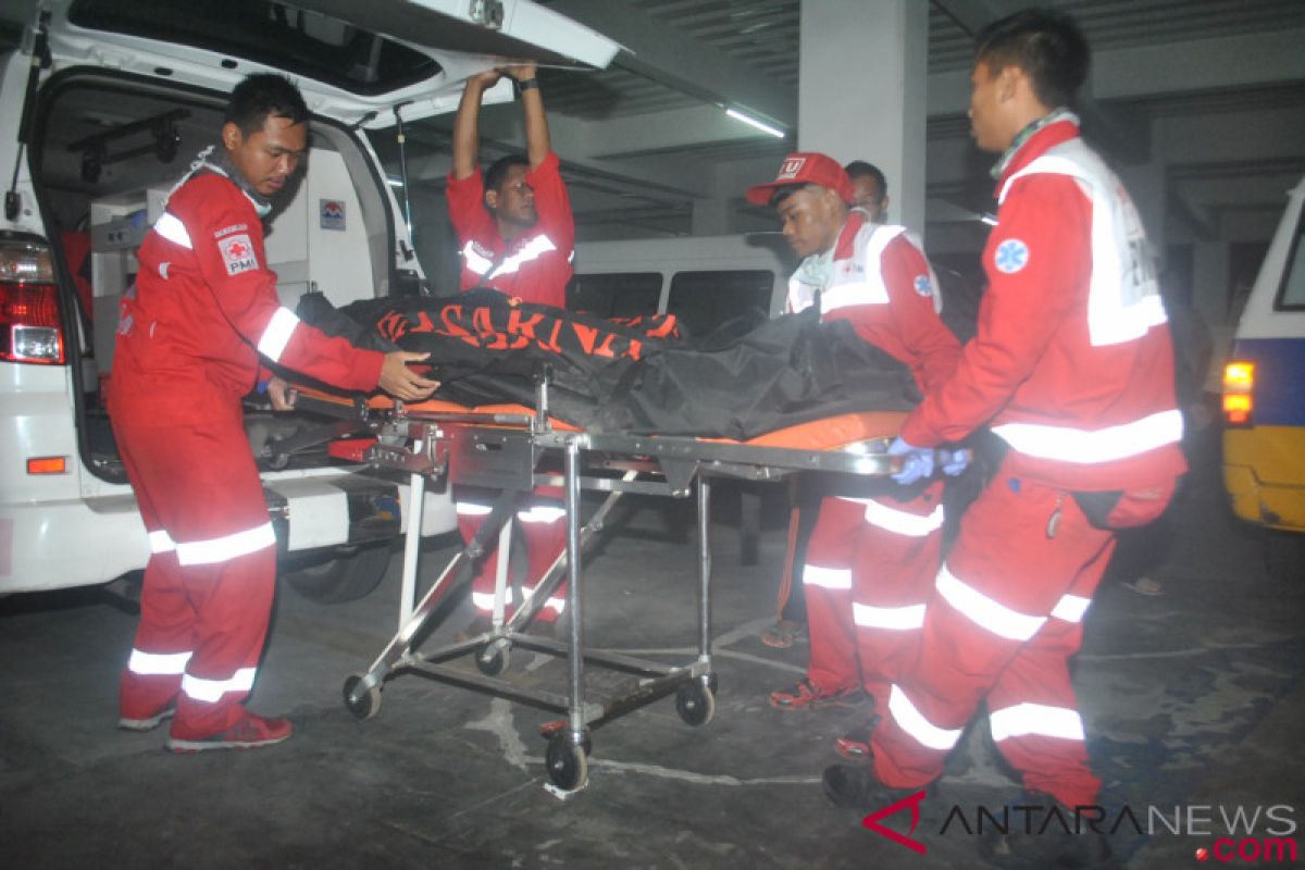 Kernet bus maut ditemukan tergeletak di pinggir sungai