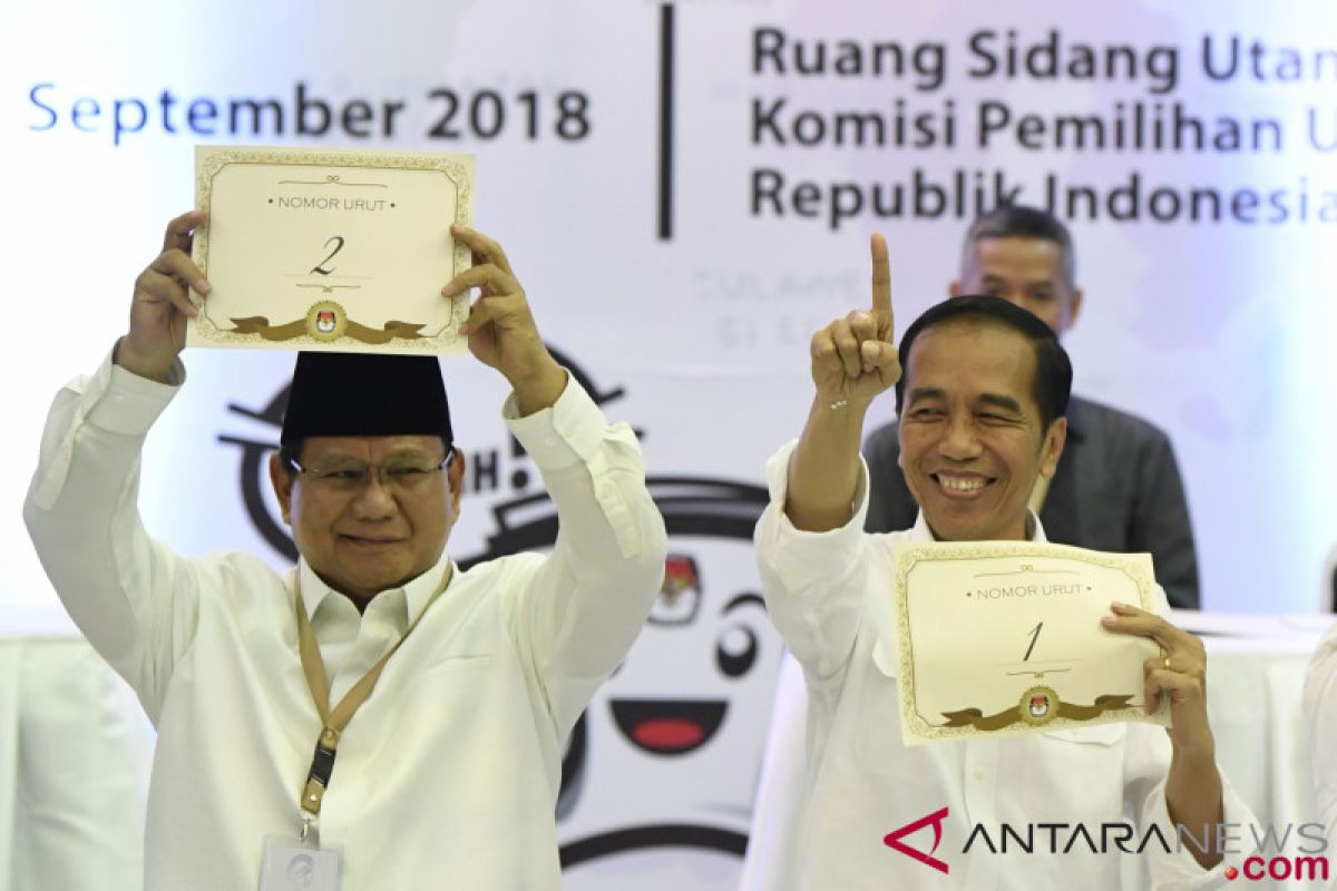 Charta Politika: Elektabilitas Kedua Capres-Cawapres Stagnan