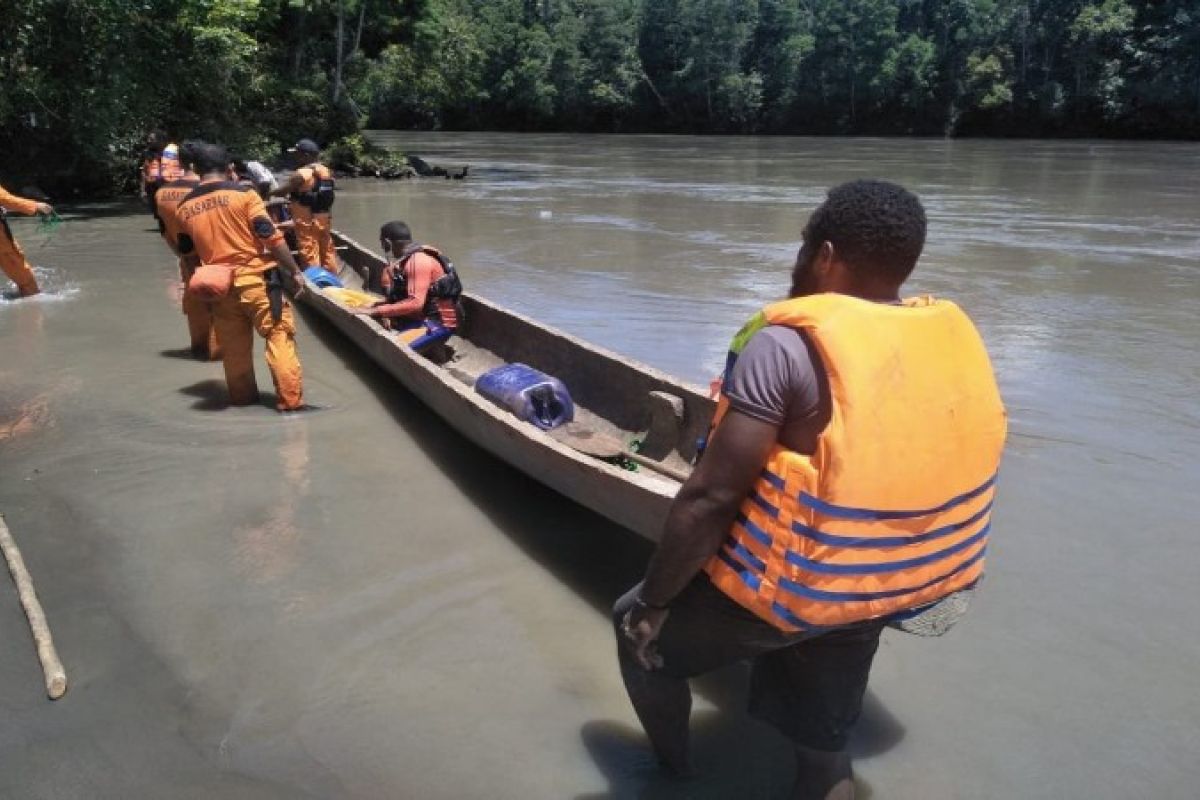 Tim SAR cari Kepala Kampung Holkima dilaporkan hanyut di Sungai Ibele