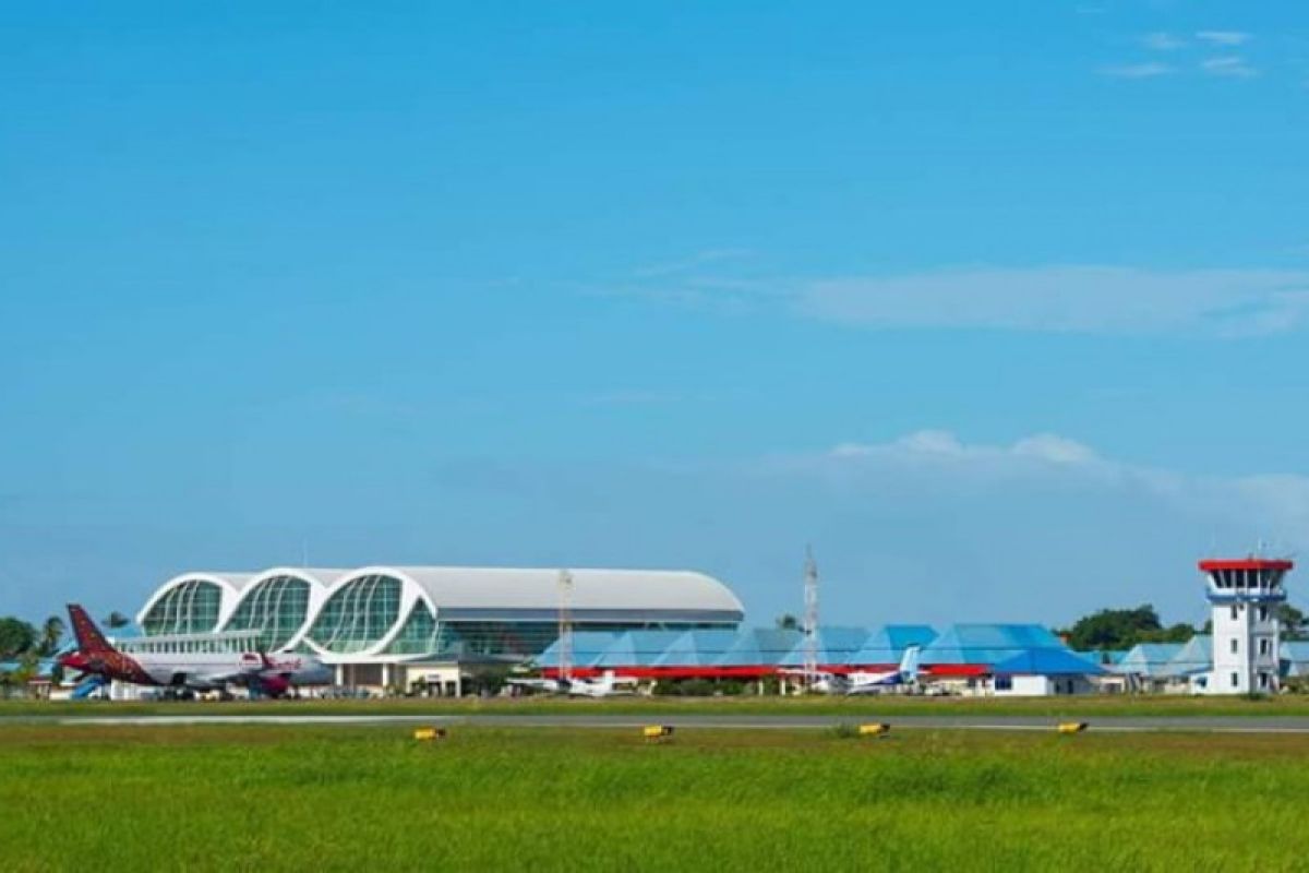 Operasional Bandara Mopah ditutup sementara saat perayaan HUT TNI