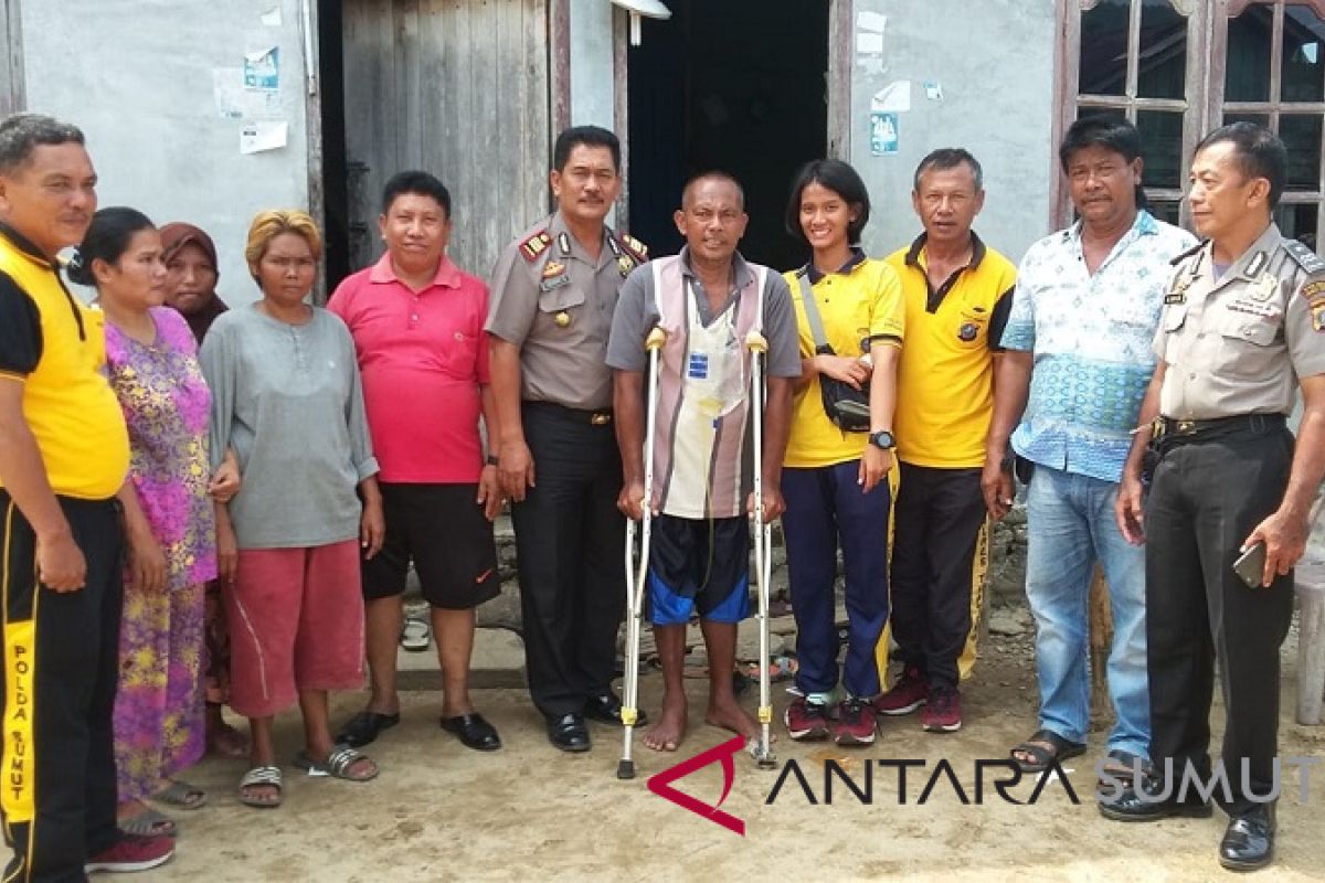 Jumat berkah polsek Pandan berbagi kasih