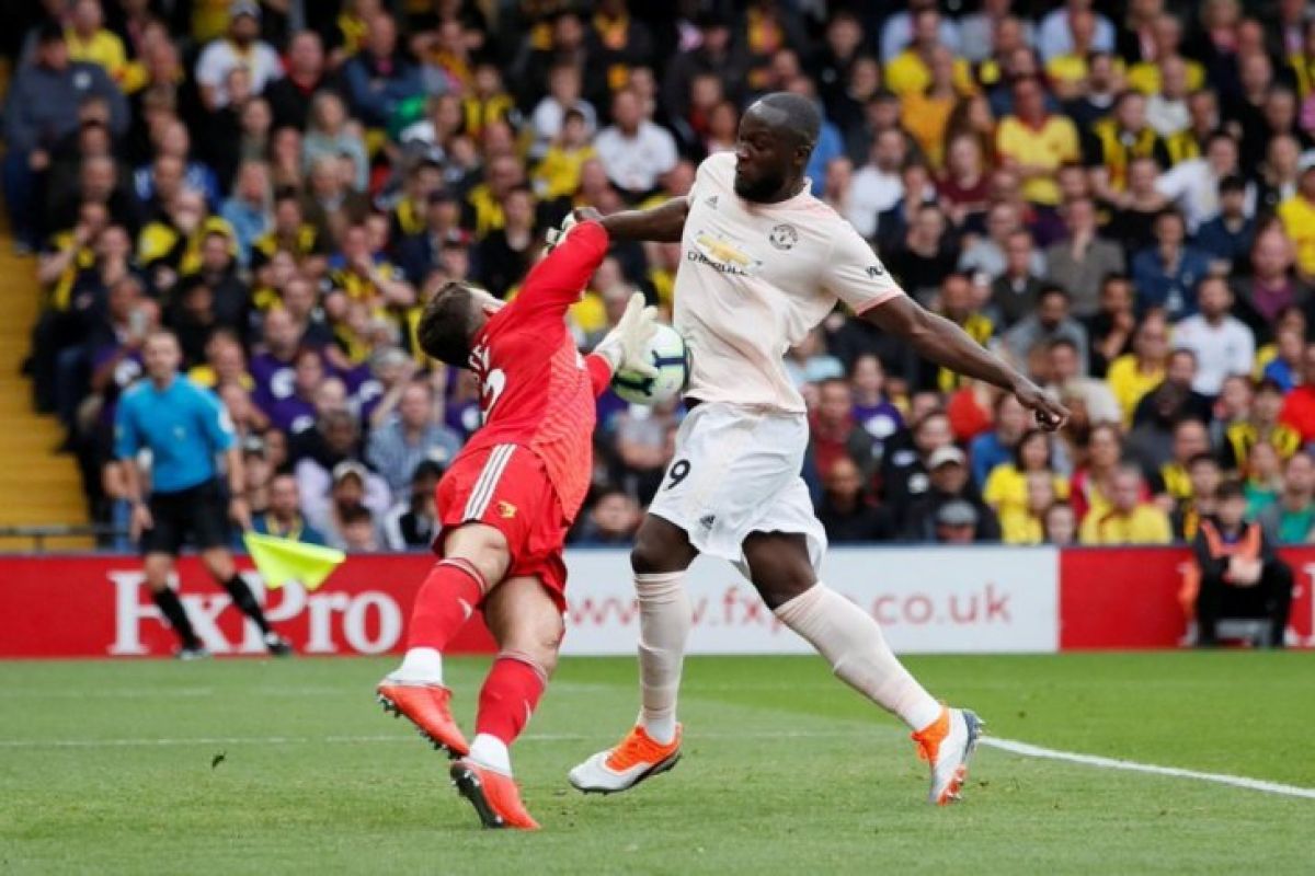 Manchester United berhasil hentikan start sempurna Watford