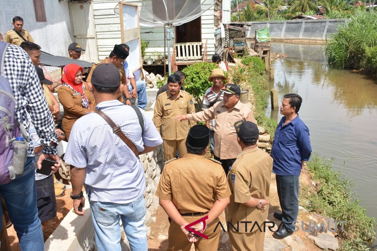 Walikota Sibolga bersama wakil cek sejumlah proyek