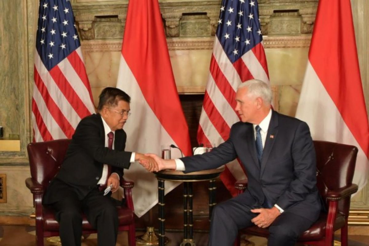 Jusuf Kalla-Mike Pence bahas peningkatan hubungan