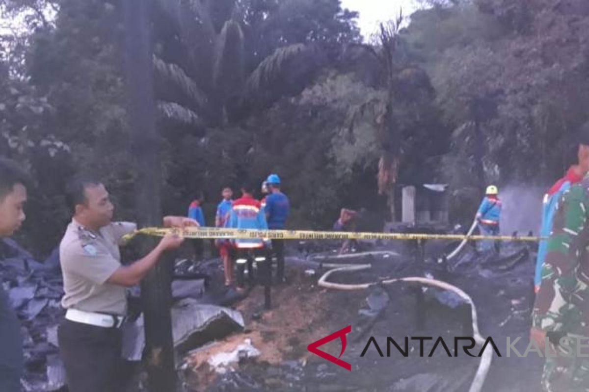 Kebakaran Mandampa Lokbinuang hanguskan delapan buah rumah