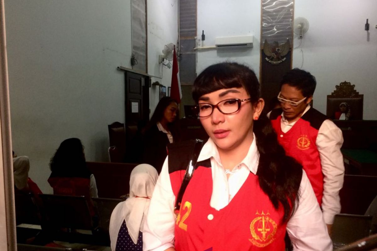 Sidang penyalahgunaan narkoba Roro Fitria ditunda