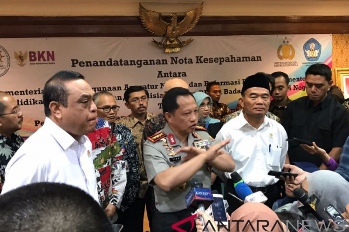 Kapolri akan sikat calo CPNS