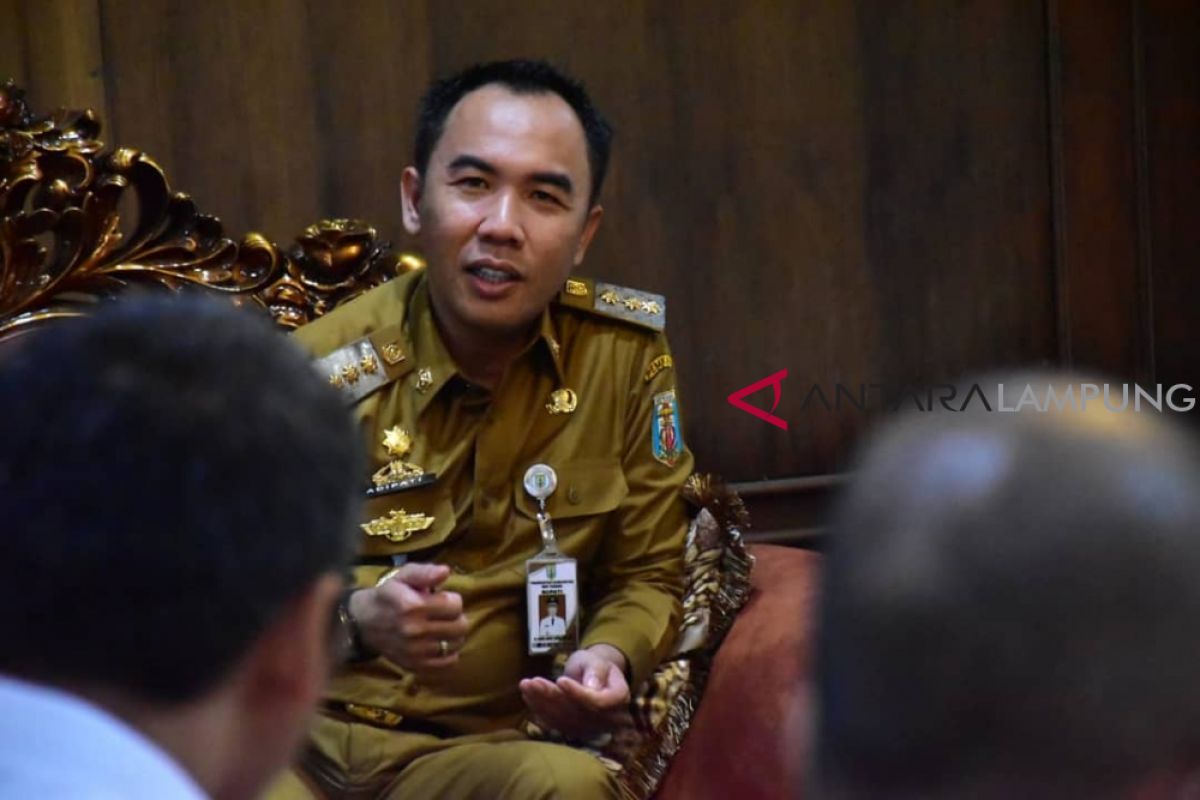 Bupati ajak santri lawan pengubah bentuk NKRI