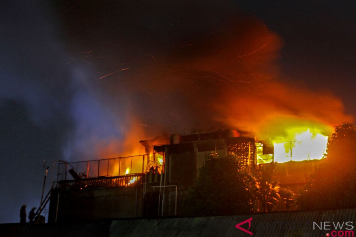Kebakaran gedung dan lahan di Pekanbaru capai 193 kasus
