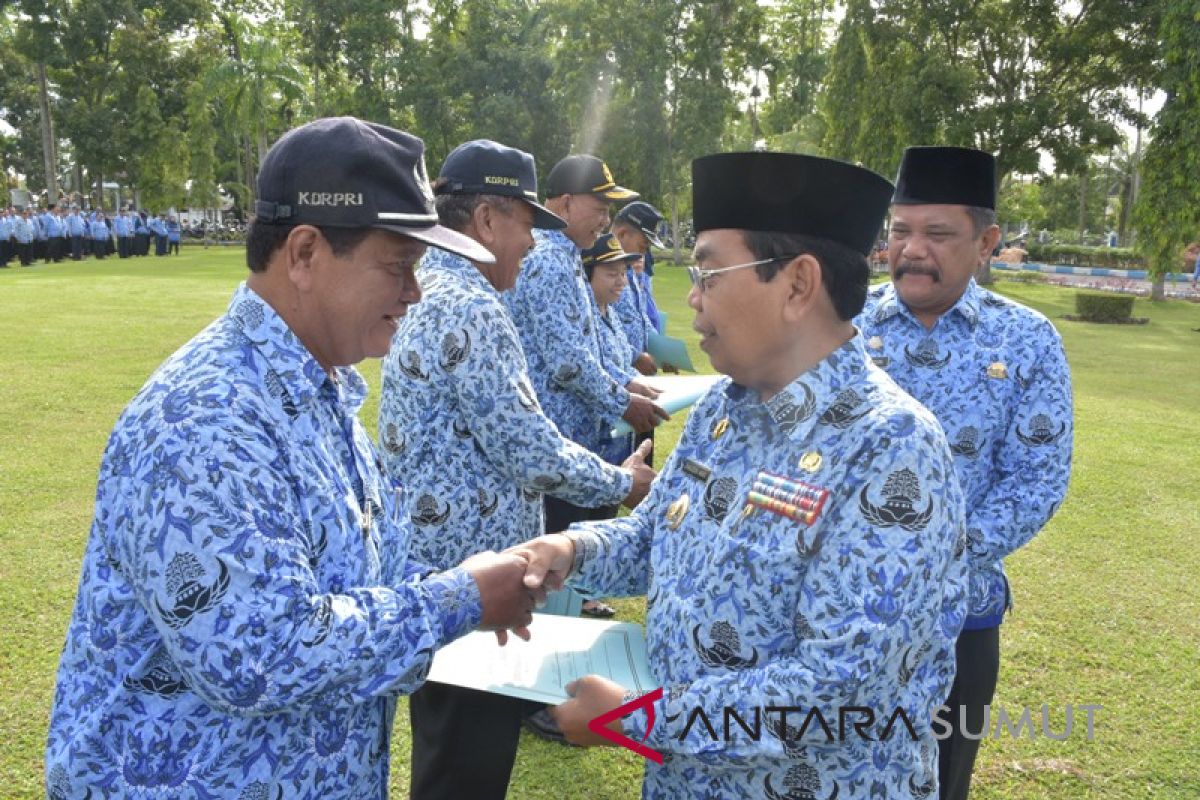 44 PENSIUNAN ASN TERIMA DANA BANSOS