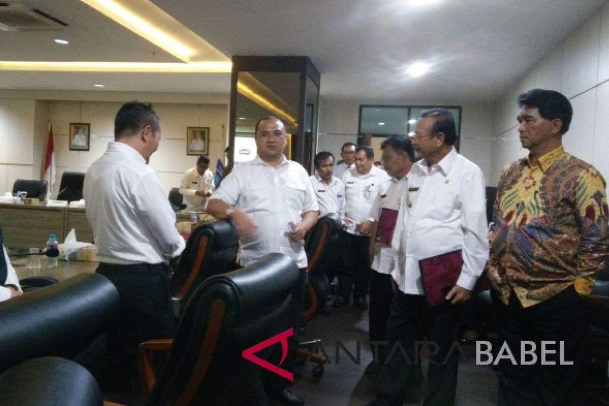 Pemprov Babel percepat pendirian bank daerah